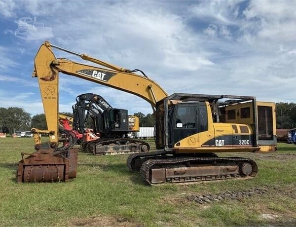 2006 Caterpillar 320CL